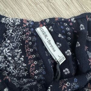 Bershka Floral Cropped Tshirt